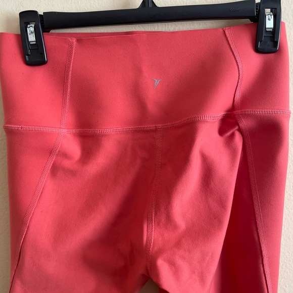 Old Navy Active Sculpt Leggings - Picture 6 of 7